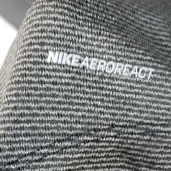 Nike AeroReact Long Sleeve Cowl Running Shirt - Picture 6 of 10